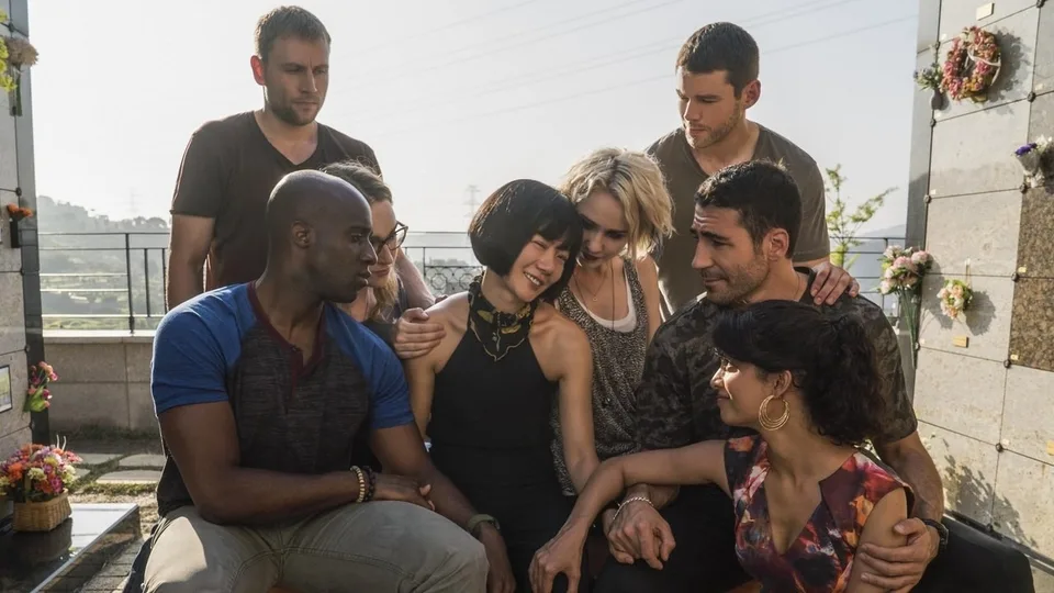 Кадр из фильма «Sense8» 6