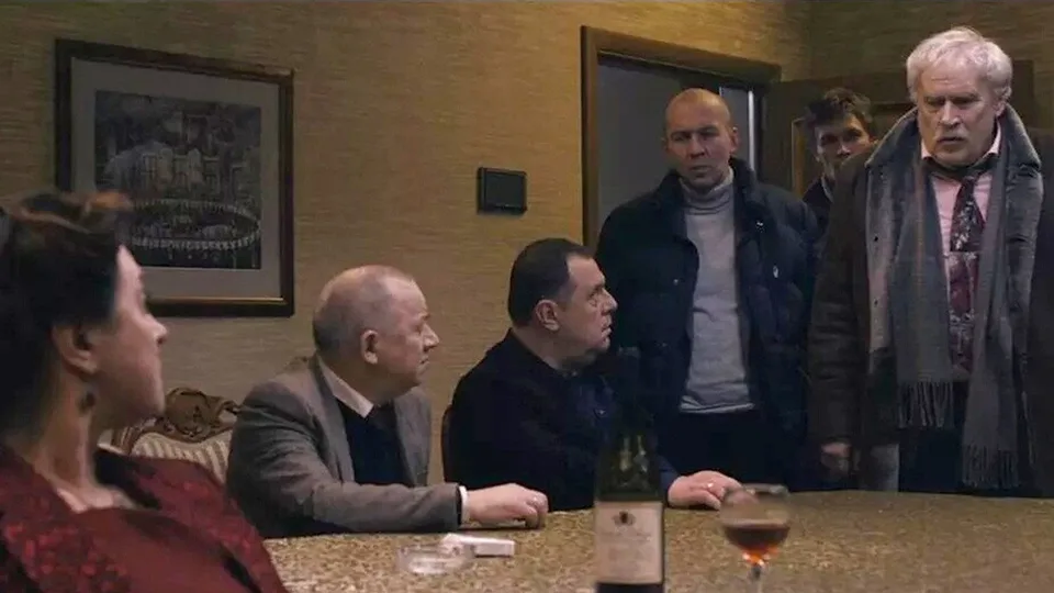 Кадр из фильма «Дурак» 2