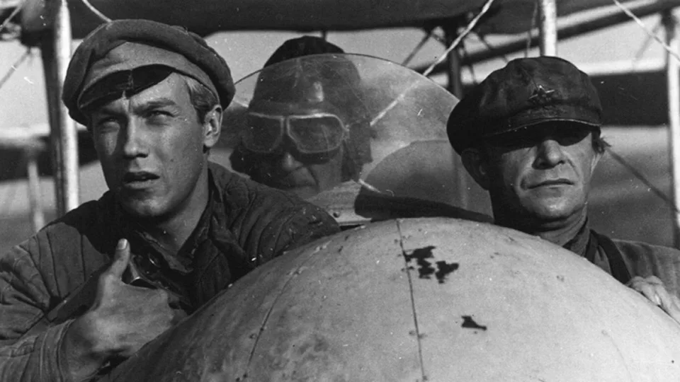 Кадр из фильма «Служили два товарища» 5