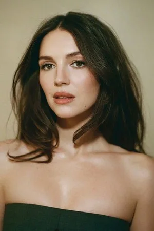 Элла Хант
